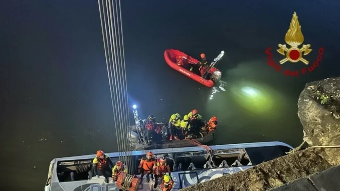 Tragična nesreća u Torinu: Autobus pao u rijeku, vozač poginuo